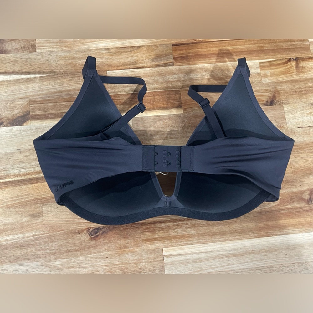 FLAWED Wireless Foam Super Push-up Bra - Picture 4 of 4